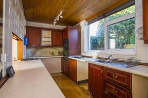 Photo 19- click for photo gallery